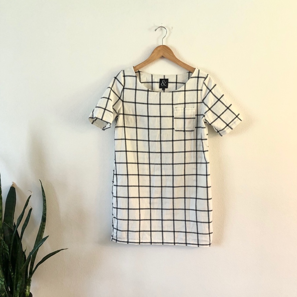 Ampersand Ave brand top